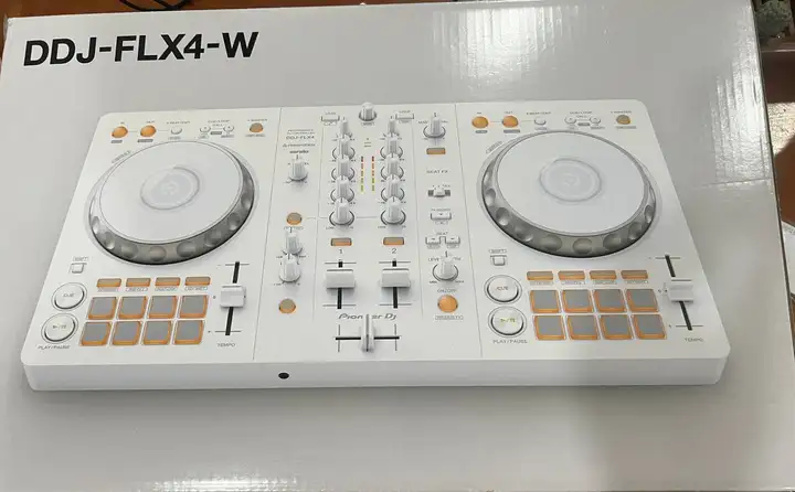 DDJ FLX4 W
