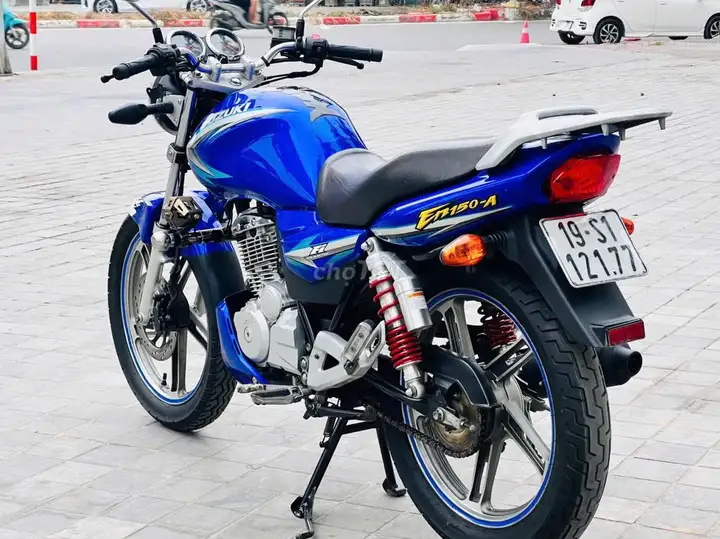 Suzuki EN150-A синий, механическая КПП, с оформлением
