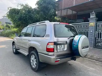 Золотой песочный номер Toyota Land Cruiser 2002