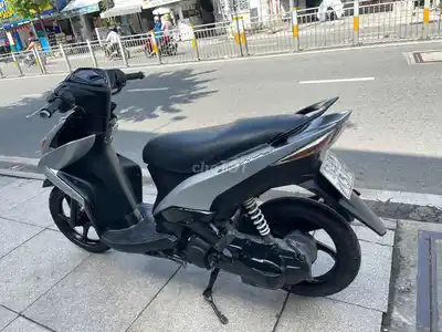 Yamaha Luvias 2013 серебристый и черный