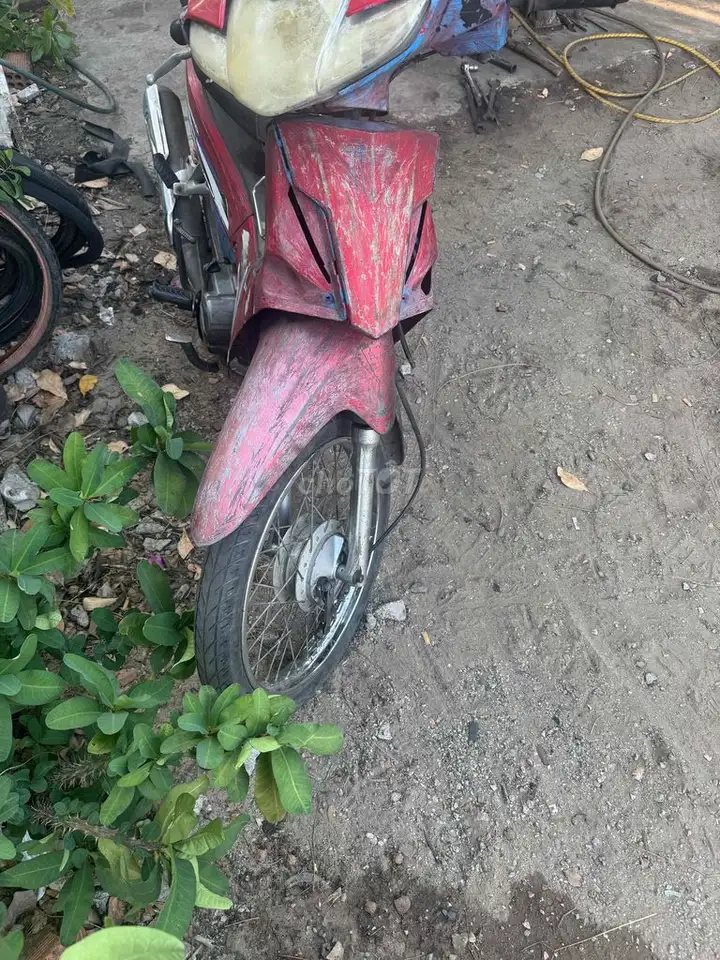 Мотоцикл Honda Wave красный