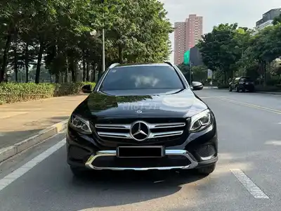Mercedes GLC 200 2019 черный 66000 км