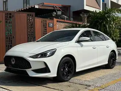 MG MG5 Std Белый черный Таиланд - Mg5 Sport 2023