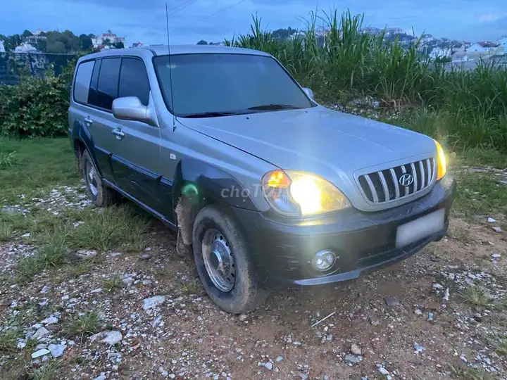 Hyundai Terracan SUV механика серебристый