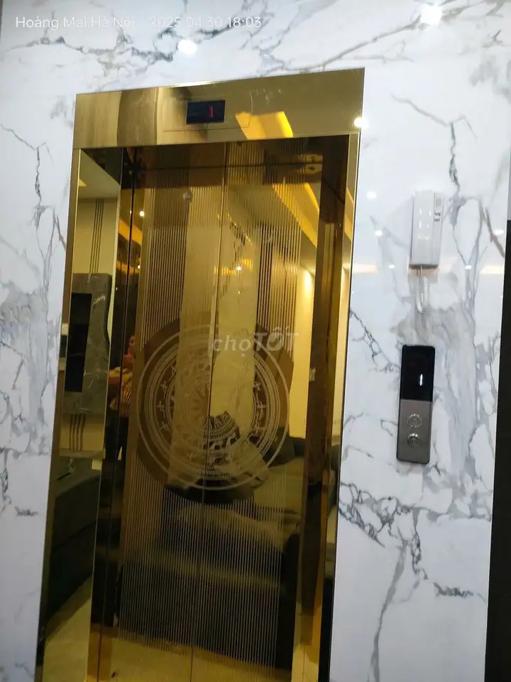 Дом на улице Нгуен Кхоай, 112м², 5 этажей, фасад 5м, 16.5 млрд HM