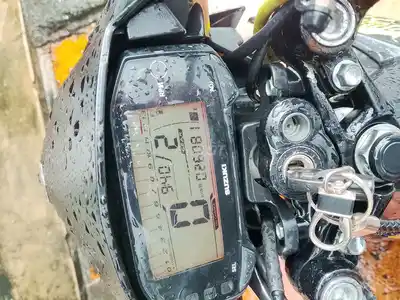 Suzuki Satria F150 150cc чёрно-жёлтый