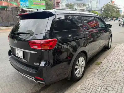 KIA Sedona 2020 максимальная комплектация дизель черно-синий