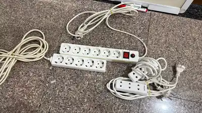 Удлинители, спорт инвентарь, маска для снорклинга, сумка Fila, MIDI controller, гамак, насос, роутер FPT