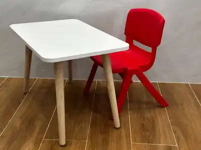 Детский столик и стульчик