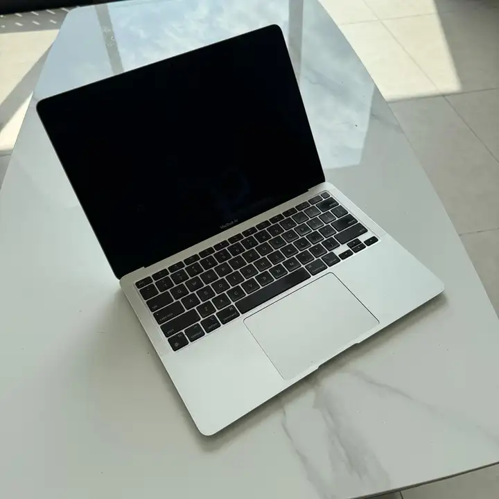 MacBook Air M1 Silver 256 GB