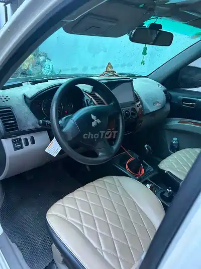 Mitsubishi Pajero Sport 7 мест дизель МКПП белый