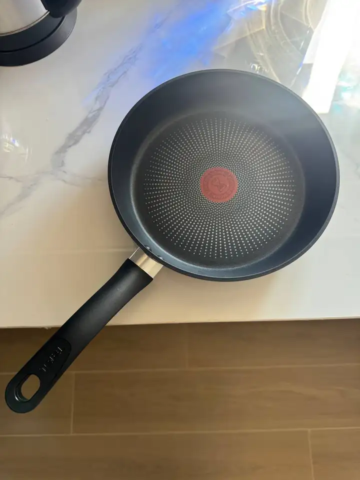 Сковородка Tefal 24 см