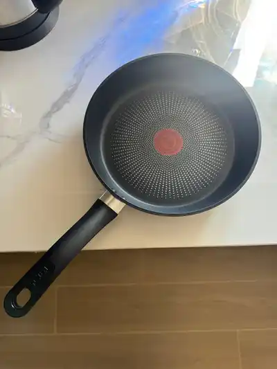 Сковородка Tefal 24 см