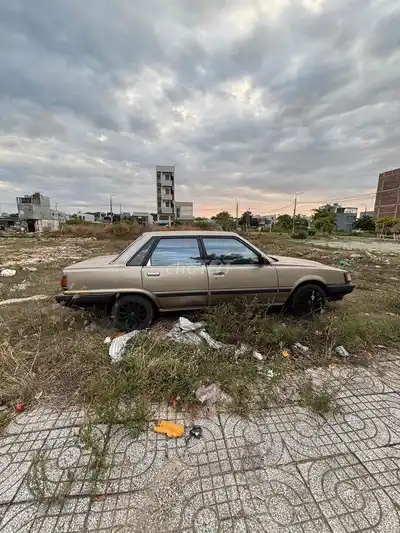 Toyota Camry V10 1984 песочный