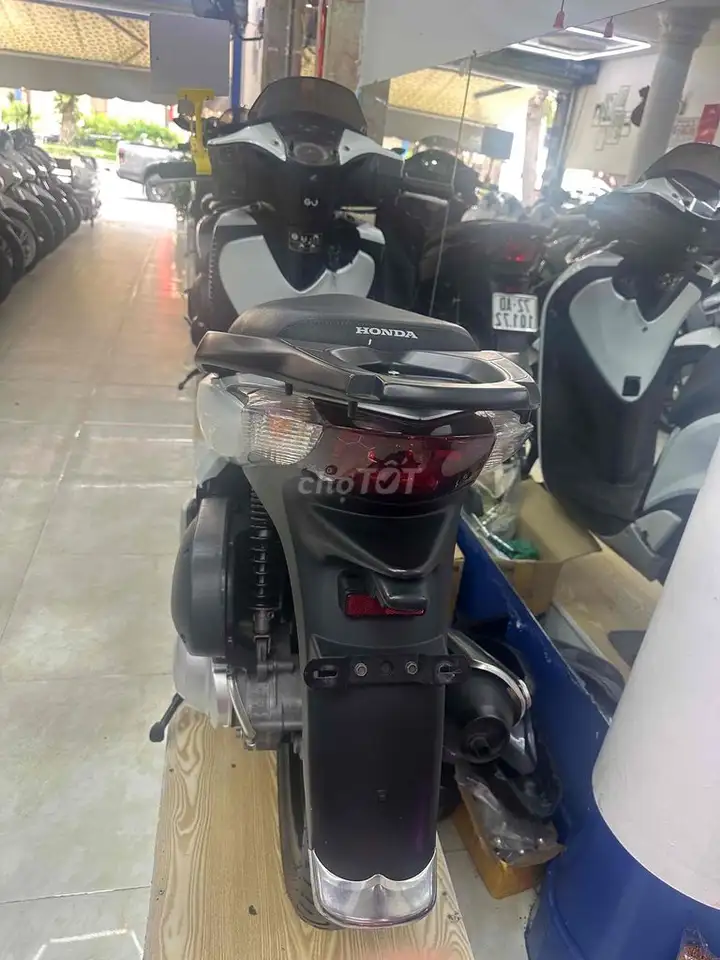 Honda SH 150 Ý 2010 Белый