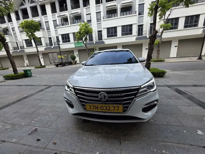 MG MG5 MT 2024 42000 км Белый