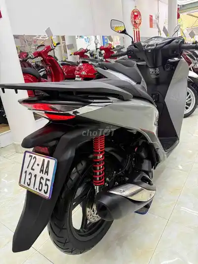 Хонда SH 125 ABS 2025 Серый цемент 2000 км