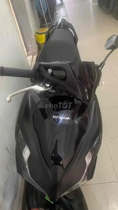 Honda Air Blade 2025 черного цвета