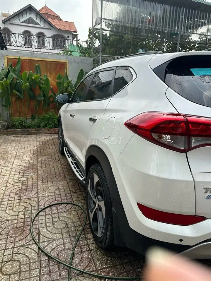 Hyundai Tucson 1.6 Turbo 2019 белый, ездила девушка