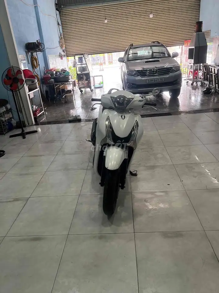 Honda SH 150i 2012 белый 70 189 км