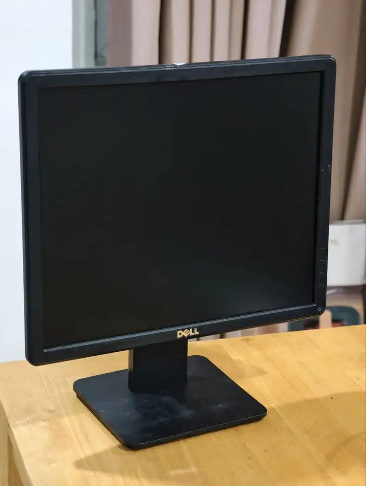 Монитор Dell e1715 17"