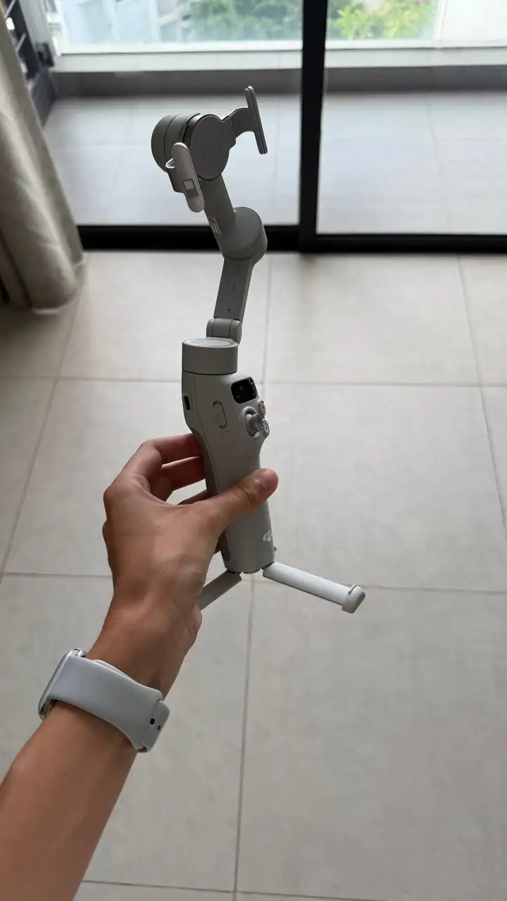 DJI Osmo Mobile 7