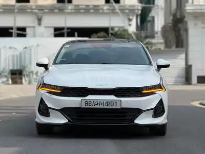 Kia K5 2.0 Premium 2023 года выпуска