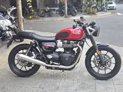 Triumph Speed Twin 900cc 2019 красный 14.000 км