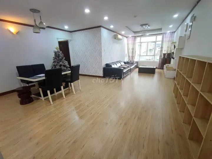 Аренда квартиры Giai Viet, район 8, 3 спальни, с мебелью