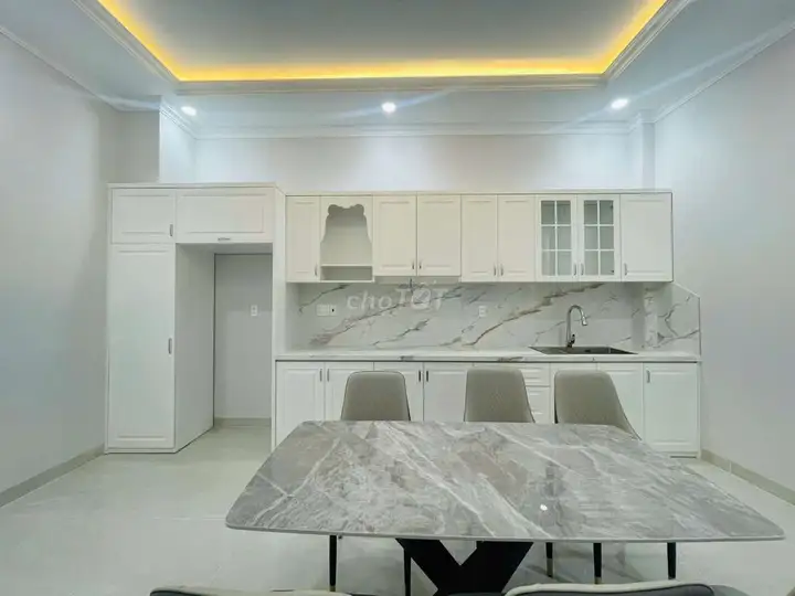 Новый дом 4 спальни в переулке 520 Куок Ло 13, рядом с Ван Phuc city