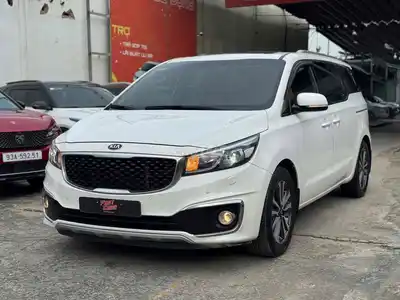 KIA Sedona 2.2 DATH 2017 отличный автомобиль в оригинале без дефектов