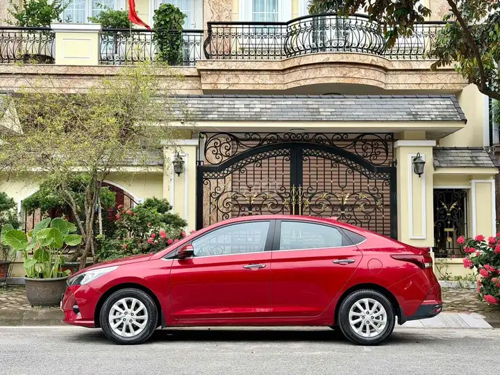 Hyundai Accent 1.4 AT 2023 Красный 59000 км