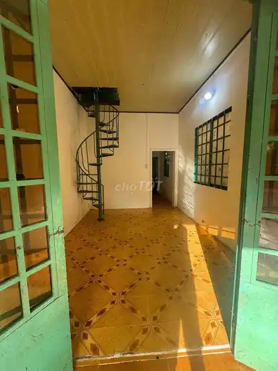 Дом в переулке 944, улица 30/4