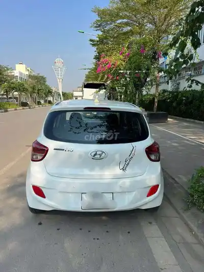 Hyundai i10 Хэтчбек полная комплектация 2014 Механика Белый