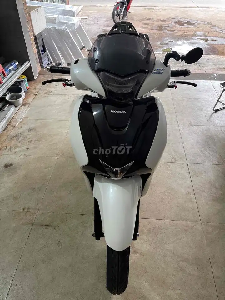 Honda SH 150i ABS белый черный Sporty