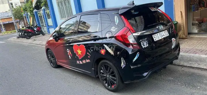 Honda Jazz RS 2017, оранжевый/черный, 95 000 км