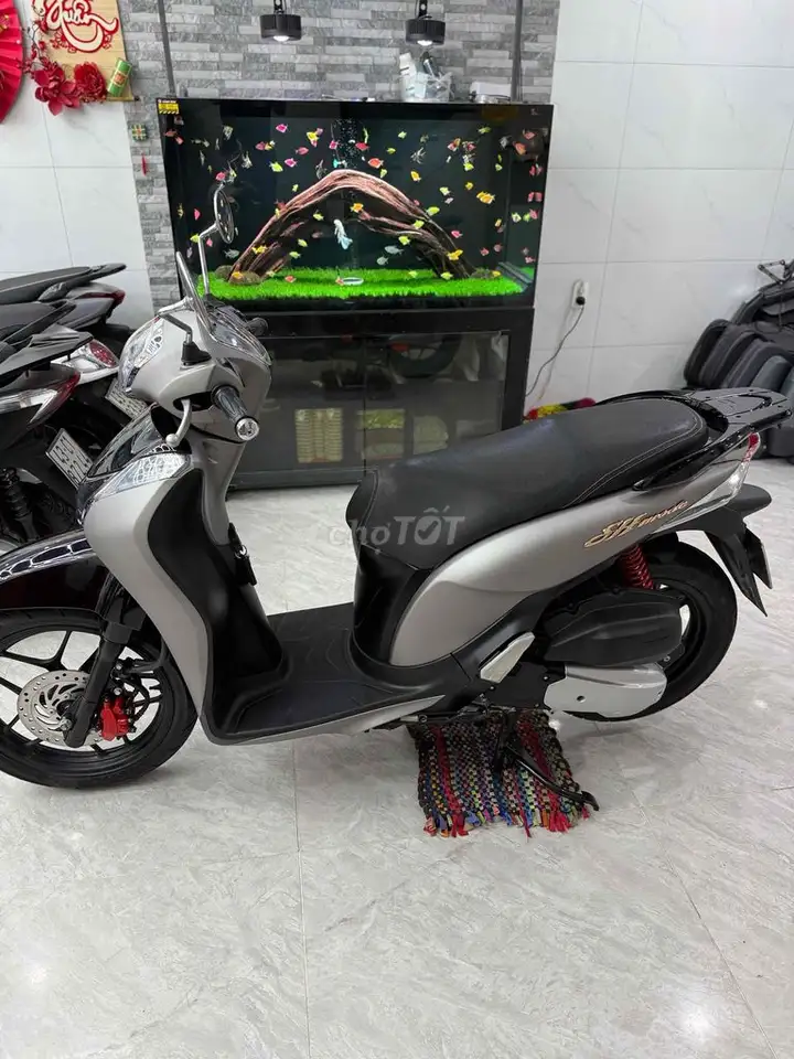 Honda SH Mode 2018, черный