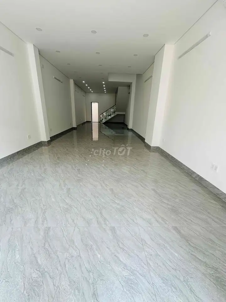 Дом на фасаде Фан Ван Чи - Cityland Park Hills - 5x20м - 5 этажей