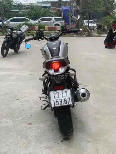Yamaha XSR155 2023 7.000 км серый