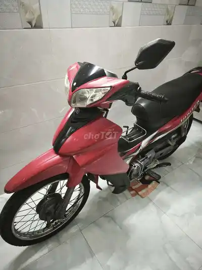 Yamaha Jupiter MX красного цвета