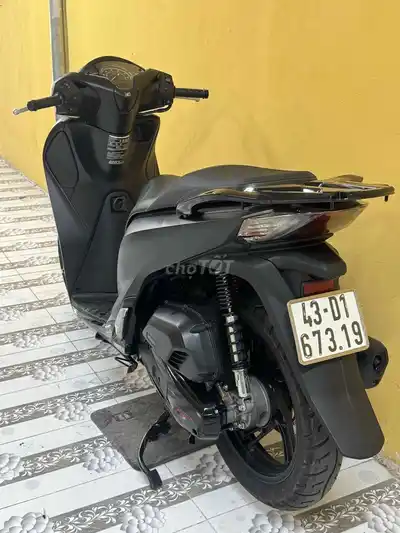 Мотоцикл SH 125 ABS 2017 матовый черный, отличное состояние