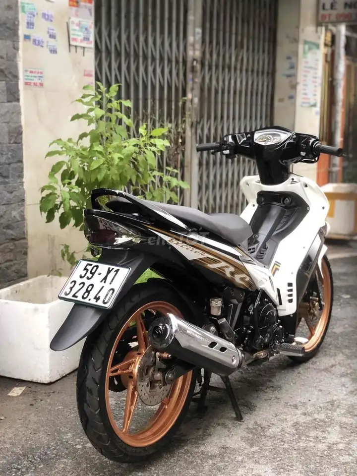 Yamaha Exciter 135 2013 черно-белый