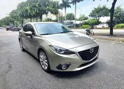 Mazda 3 2.0 AT 2016 — Пробег 70 тыс. км