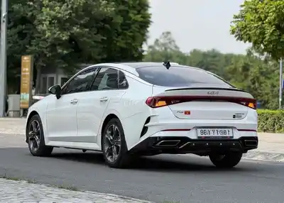 Kia K5 2.0 Premium 2023 года выпуска
