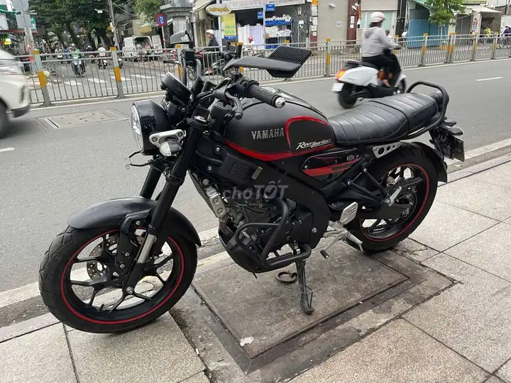 Yamaha XSR 155 черно-красный б/у