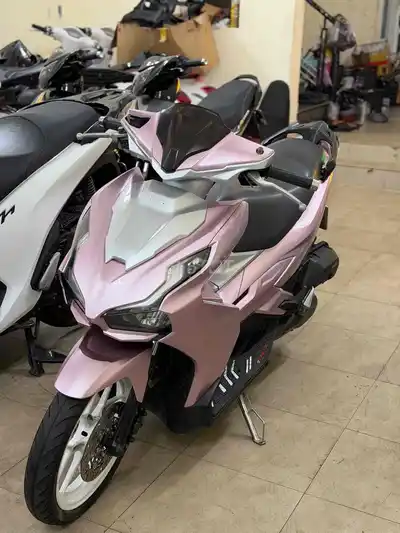 Honda Air Blade 125 2024 серебристо-розовый