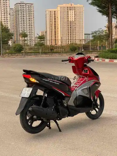 Honda Air Blade 125 Красно-черный