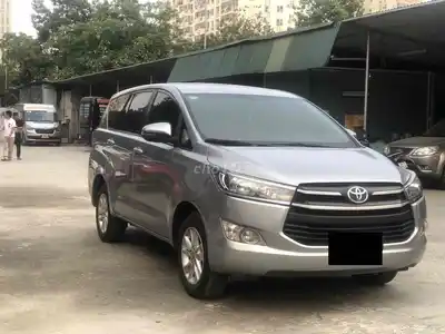 Toyota Innova 2020 2.0 E Механика Серебристый