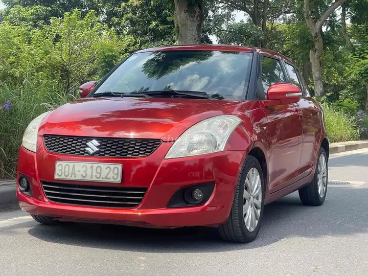 Suzuki Swift SX 2014 AT, отличное состояние, полная комплектация