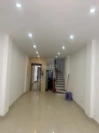 Дом в переулке Dao Tan, Бадинь, 36м² х 6 этажей с лифтом